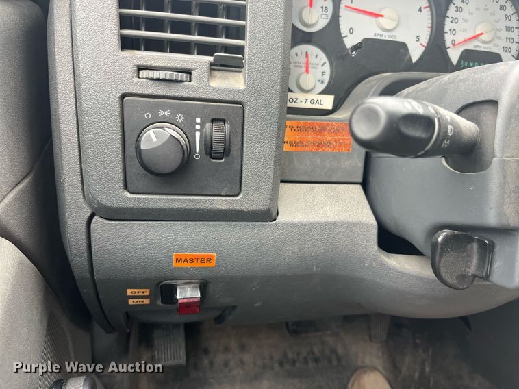 image for item LA9893 2009 Dodge Ram 5500HD  bucket truck