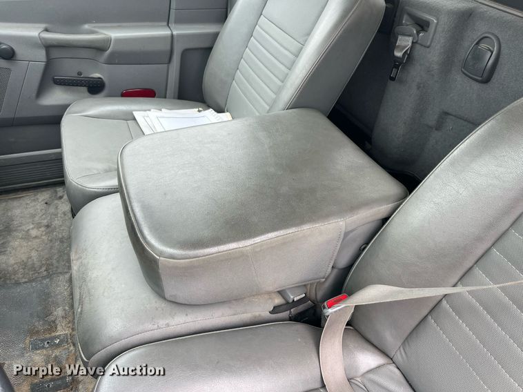 image for item LA9893 2009 Dodge Ram 5500HD  bucket truck