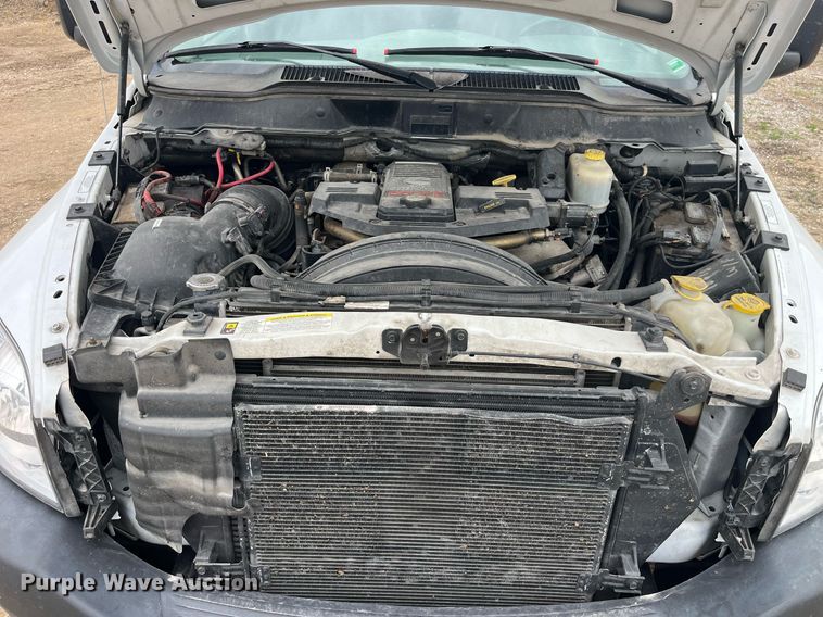 image for item LA9893 2009 Dodge Ram 5500HD  bucket truck