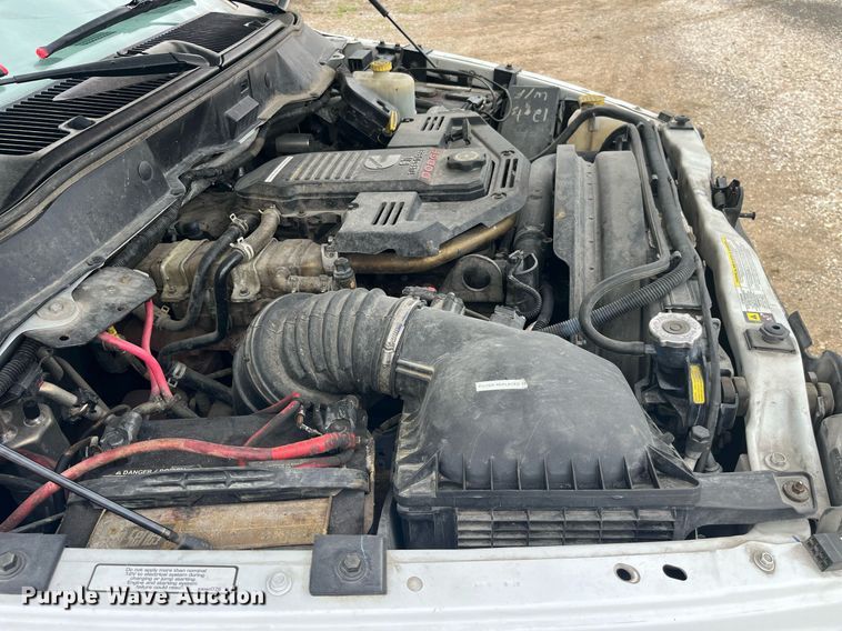 image for item LA9893 2009 Dodge Ram 5500HD  bucket truck