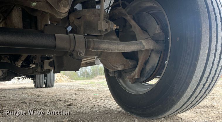 image for item LA9893 2009 Dodge Ram 5500HD  bucket truck