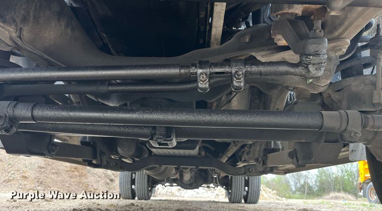 image for item LA9893 2009 Dodge Ram 5500HD  bucket truck