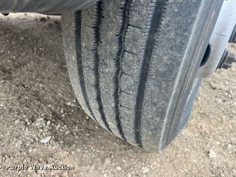 image for item LA9893 2009 Dodge Ram 5500HD  bucket truck