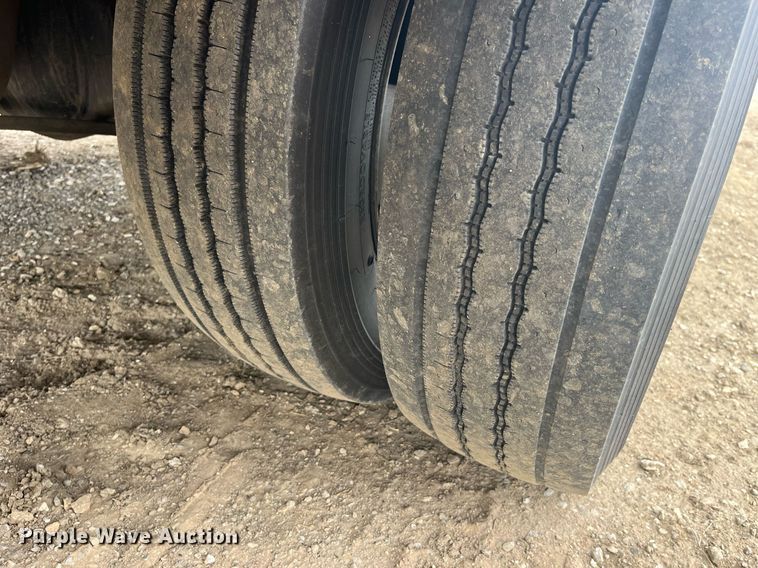 image for item LA9893 2009 Dodge Ram 5500HD  bucket truck