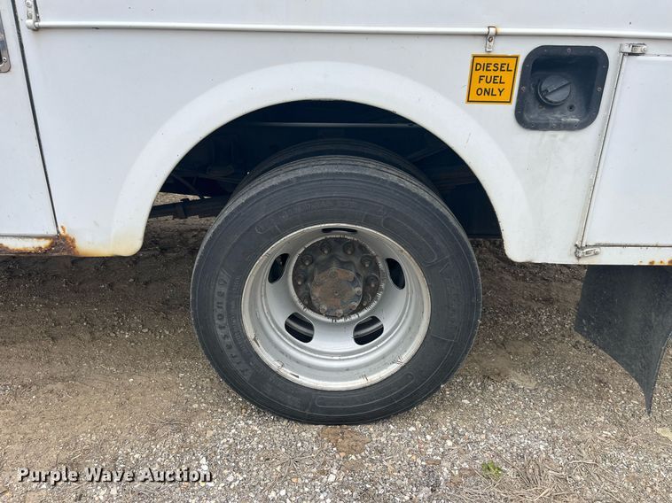 image for item LA9893 2009 Dodge Ram 5500HD  bucket truck