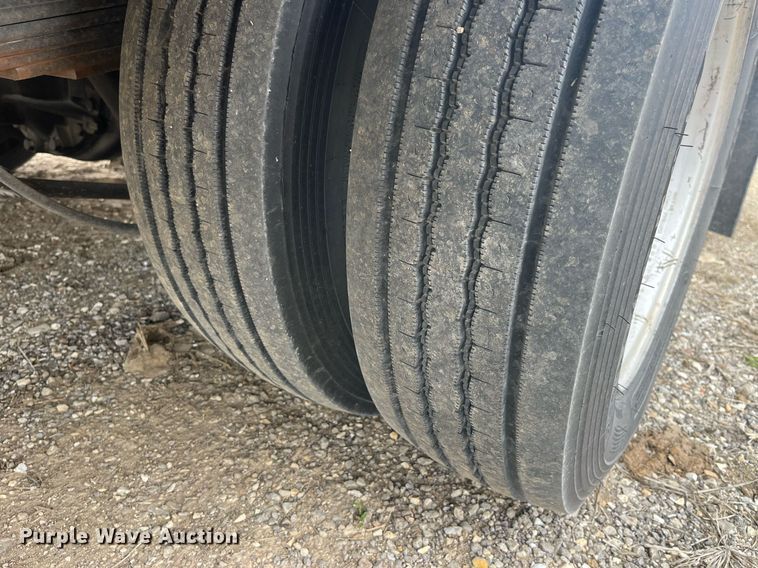 image for item LA9893 2009 Dodge Ram 5500HD  bucket truck