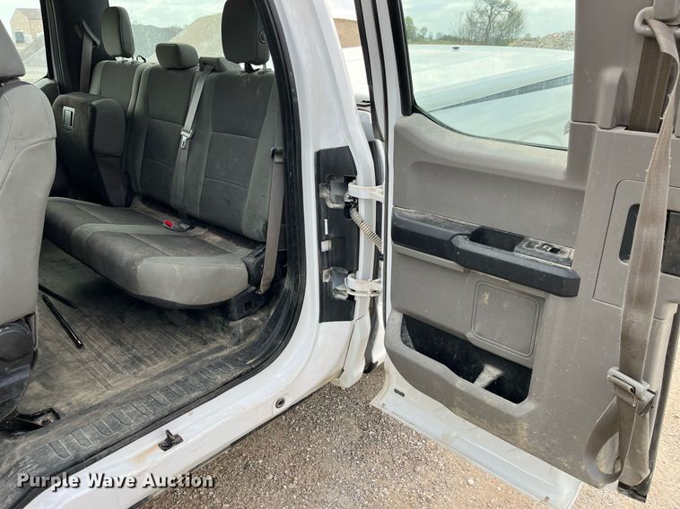 image for item LA9894 2015 Ford F150 XL  SuperCab pickup truck