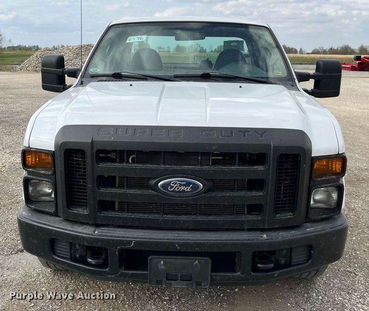 image for item LA9895 2010 Ford F250 Super Duty XL  SuperCab utility bed pickup truck