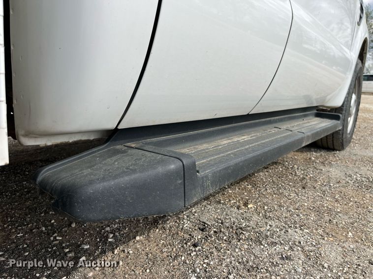 image for item LA9895 2010 Ford F250 Super Duty XL  SuperCab utility bed pickup truck