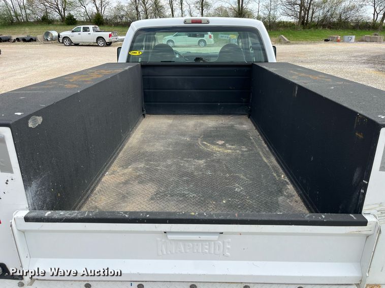 image for item LA9895 2010 Ford F250 Super Duty XL  SuperCab utility bed pickup truck