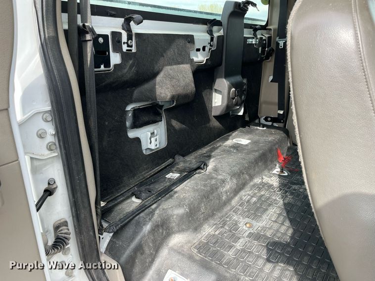 image for item LA9895 2010 Ford F250 Super Duty XL  SuperCab utility bed pickup truck