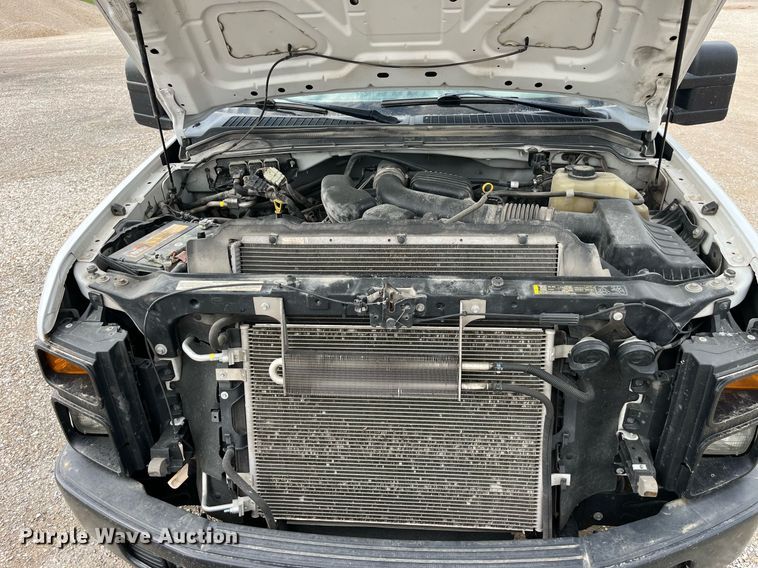 image for item LA9895 2010 Ford F250 Super Duty XL  SuperCab utility bed pickup truck