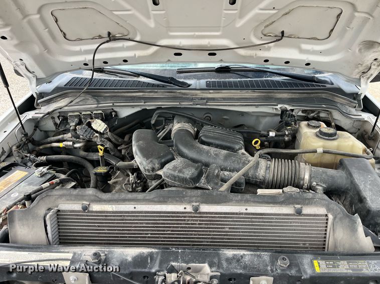 image for item LA9895 2010 Ford F250 Super Duty XL  SuperCab utility bed pickup truck