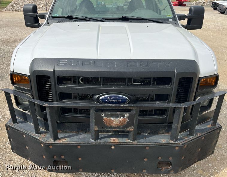 image for item LA9897 2008 Ford F250 Super Duty XL  SuperCab utility bed pickup truck