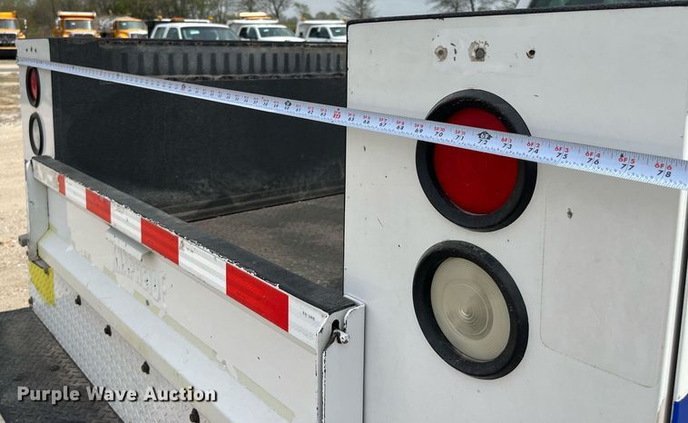 image for item LA9897 2008 Ford F250 Super Duty XL  SuperCab utility bed pickup truck