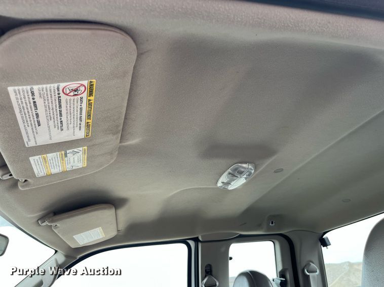 image for item LA9897 2008 Ford F250 Super Duty XL  SuperCab utility bed pickup truck