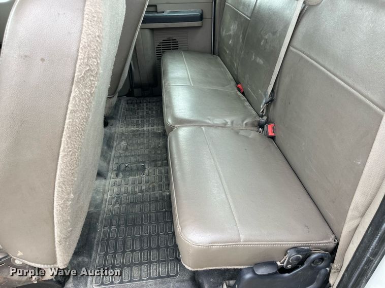 image for item LA9897 2008 Ford F250 Super Duty XL  SuperCab utility bed pickup truck