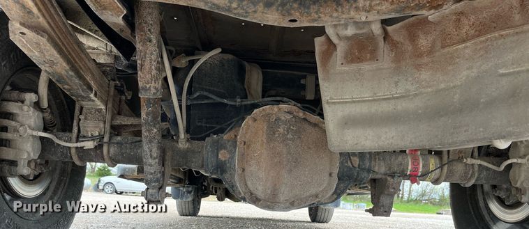 image for item LA9897 2008 Ford F250 Super Duty XL  SuperCab utility bed pickup truck