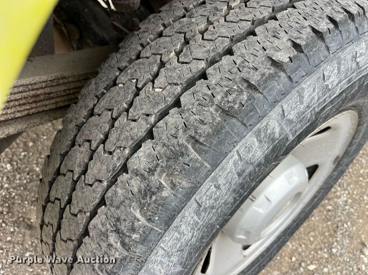 image for item LA9897 2008 Ford F250 Super Duty XL  SuperCab utility bed pickup truck