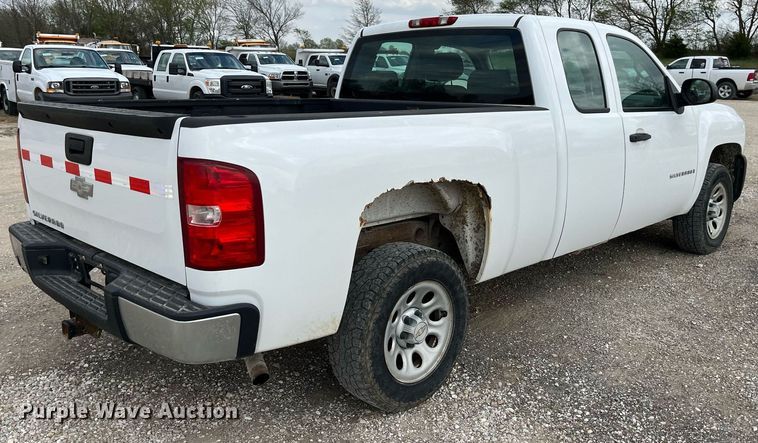 image for item LA9898 2008 Chevrolet Silverado 1500  Ext. Cab pickup truck