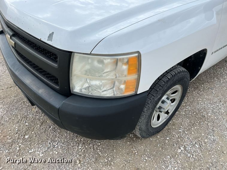 image for item LA9898 2008 Chevrolet Silverado 1500  Ext. Cab pickup truck