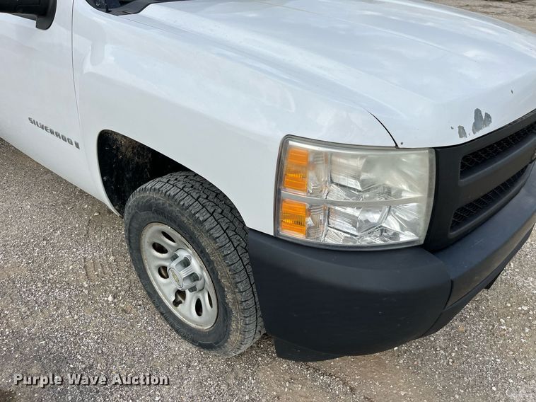 image for item LA9898 2008 Chevrolet Silverado 1500  Ext. Cab pickup truck