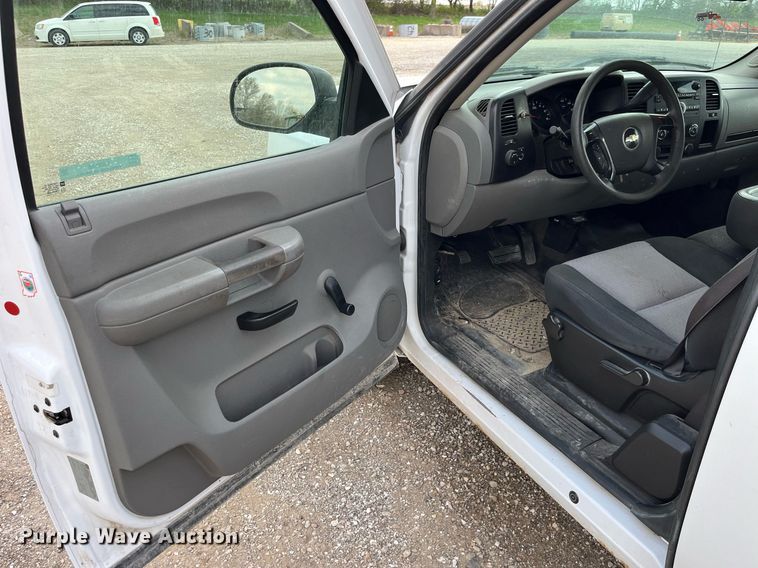 image for item LA9898 2008 Chevrolet Silverado 1500  Ext. Cab pickup truck