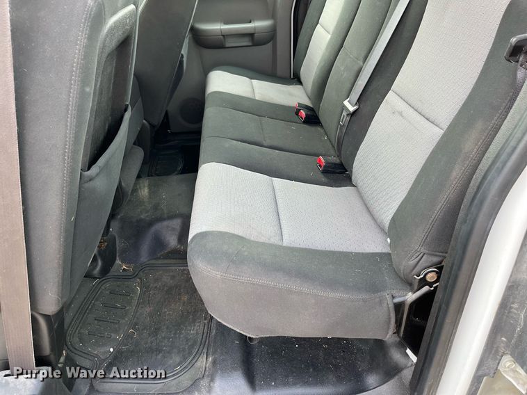 image for item LA9898 2008 Chevrolet Silverado 1500  Ext. Cab pickup truck