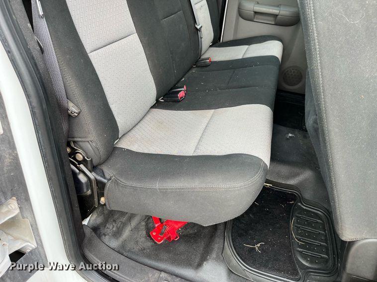 image for item LA9898 2008 Chevrolet Silverado 1500  Ext. Cab pickup truck