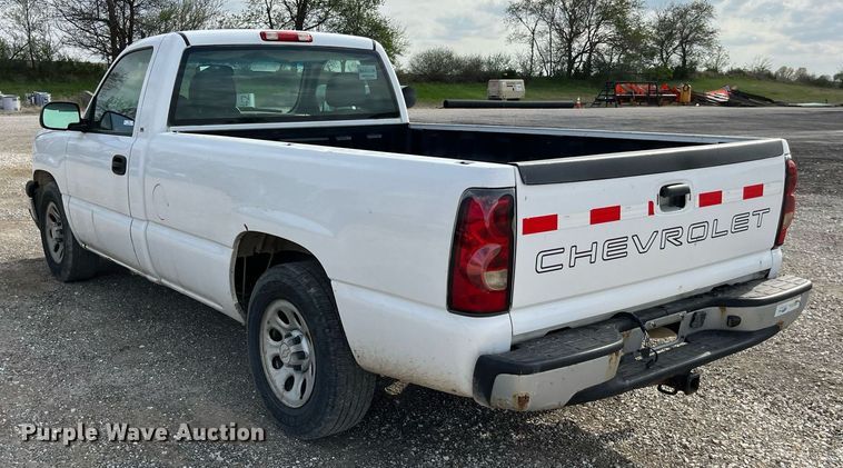 image for item LA9900 2005 Chevrolet Silverado 1500  pickup truck