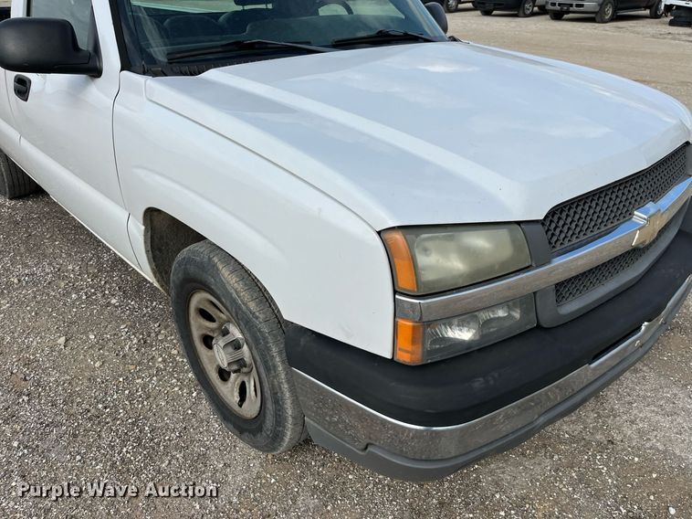 image for item LA9900 2005 Chevrolet Silverado 1500  pickup truck