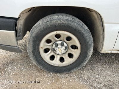image for item LA9900 2005 Chevrolet Silverado 1500  pickup truck