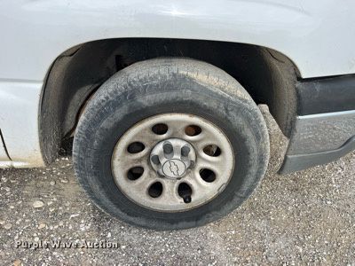 image for item LA9900 2005 Chevrolet Silverado 1500  pickup truck