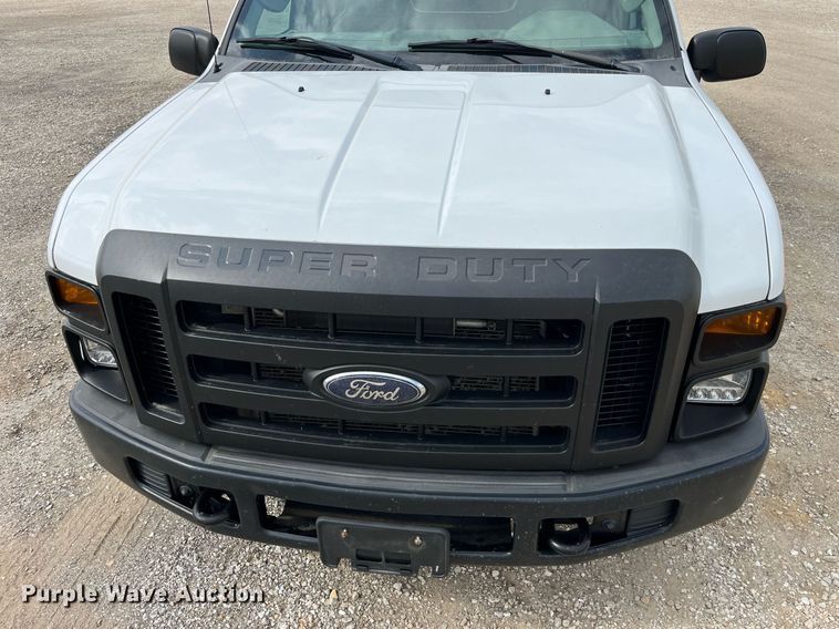 image for item LA9902 2008 Ford F250 Super Duty XL  SuperCab utility bed pickup truck