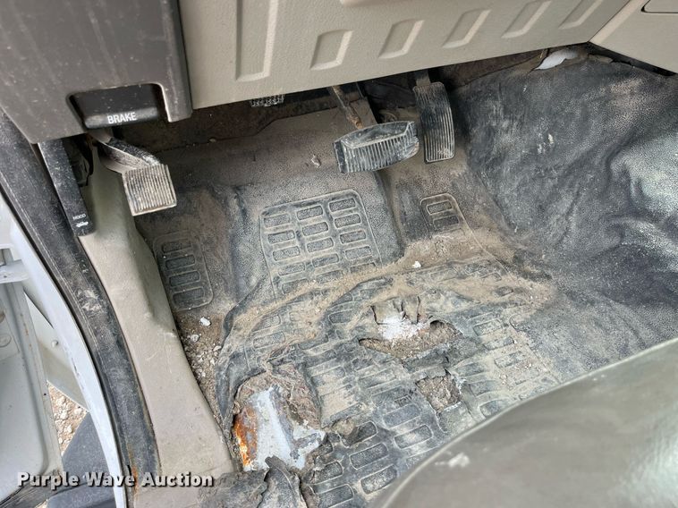 image for item LA9902 2008 Ford F250 Super Duty XL  SuperCab utility bed pickup truck