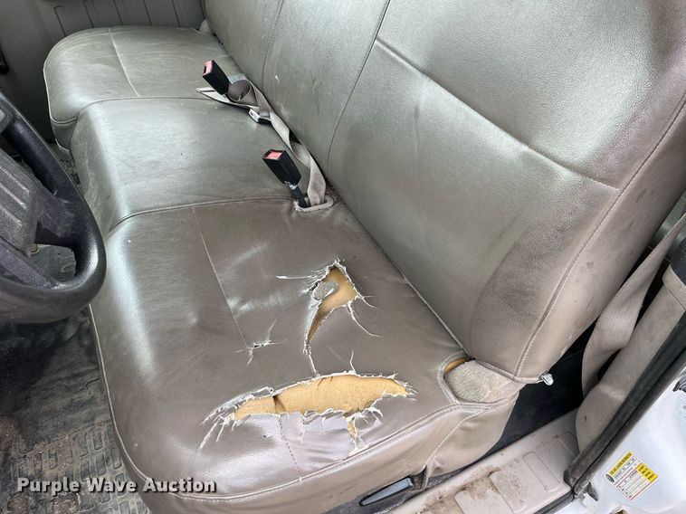 image for item LA9902 2008 Ford F250 Super Duty XL  SuperCab utility bed pickup truck