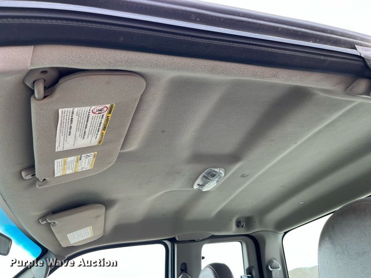 image for item LA9902 2008 Ford F250 Super Duty XL  SuperCab utility bed pickup truck