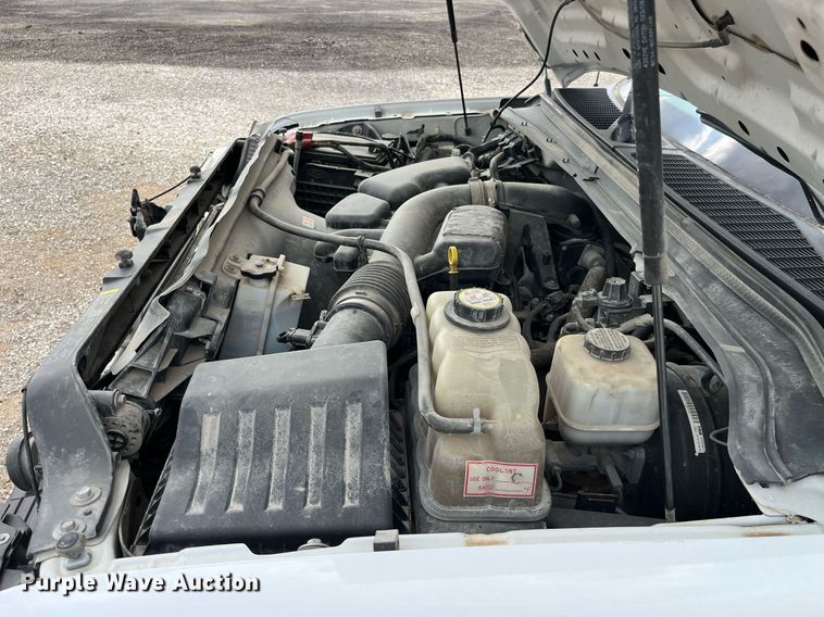 image for item LA9902 2008 Ford F250 Super Duty XL  SuperCab utility bed pickup truck