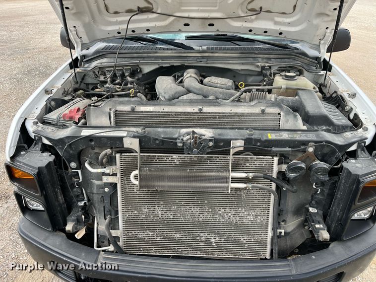 image for item LA9902 2008 Ford F250 Super Duty XL  SuperCab utility bed pickup truck