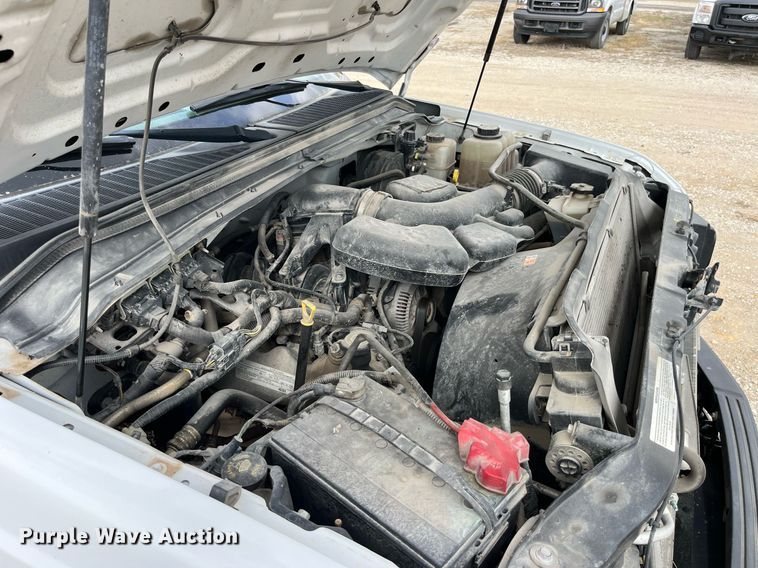 image for item LA9902 2008 Ford F250 Super Duty XL  SuperCab utility bed pickup truck