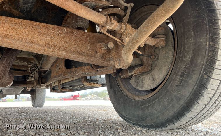 image for item LA9902 2008 Ford F250 Super Duty XL  SuperCab utility bed pickup truck