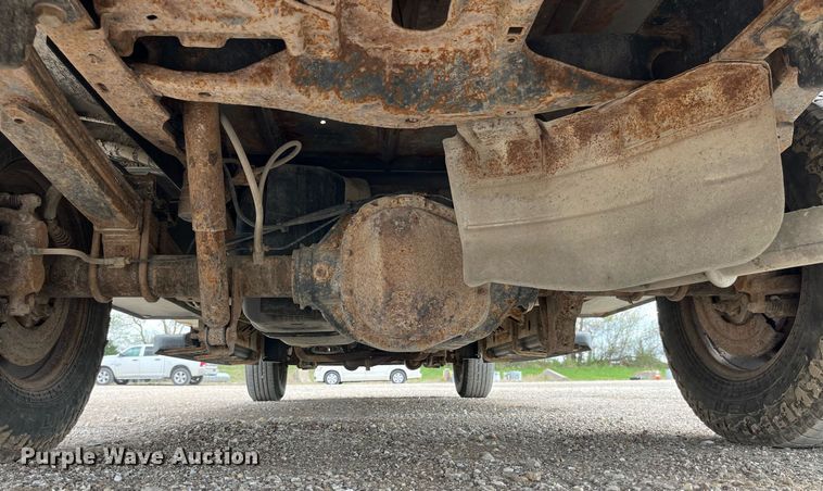 image for item LA9902 2008 Ford F250 Super Duty XL  SuperCab utility bed pickup truck