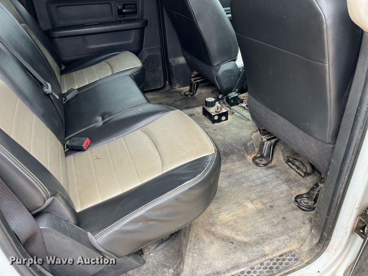 image for item LA9904 2011 Dodge Ram 5500HD  Crew Cab dump truck