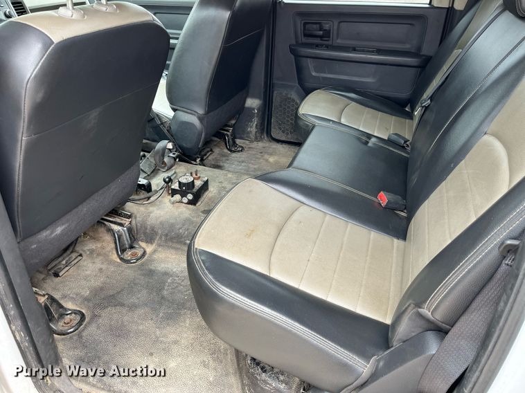 image for item LA9904 2011 Dodge Ram 5500HD  Crew Cab dump truck