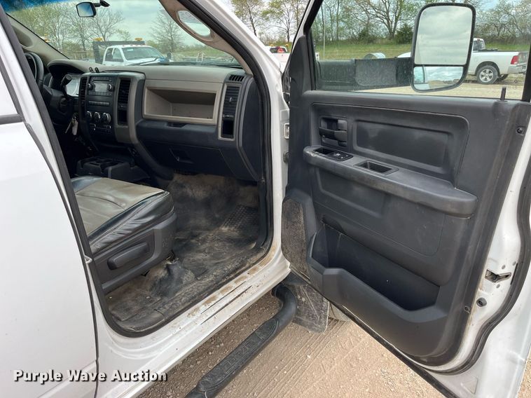 image for item LA9905 2011 Dodge Ram 5500HD  Crew Cab dump truck