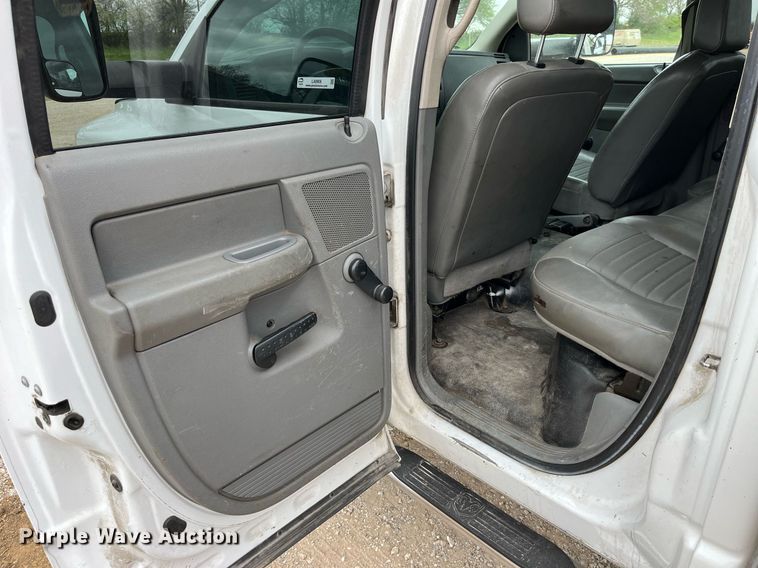 image for item LA9906 2009 Dodge Ram 5500HD  Quad Cab flatbed truck