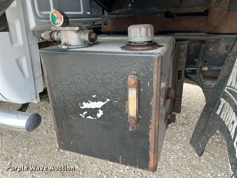 image for item LA9906 2009 Dodge Ram 5500HD  Quad Cab flatbed truck