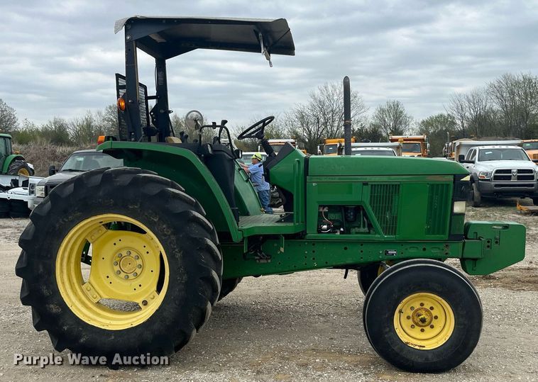 image for item LA9910 2001 John Deere 6410  tractor