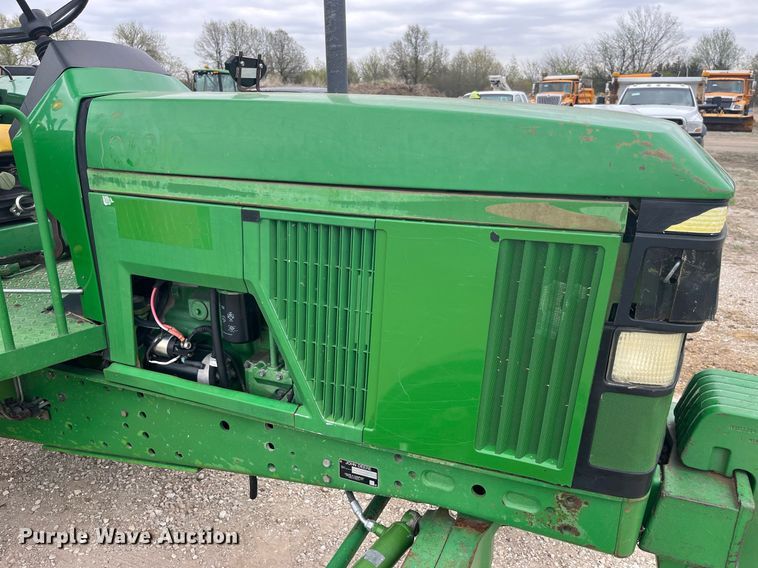 image for item LA9910 2001 John Deere 6410  tractor