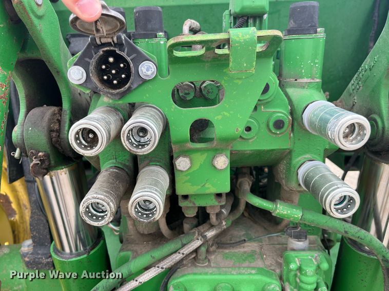 image for item LA9910 2001 John Deere 6410  tractor